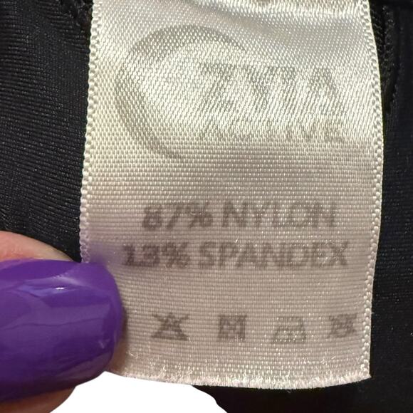 Zyia Active Black Grid T-Back Sports Bra with remoable Pads Size Medium - Picture 8 of 8